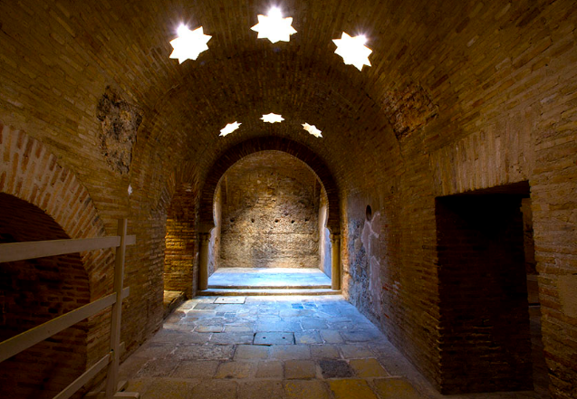 Baños Árabes de Jaén — bóvedas estrelladas del hammam del siglo XI